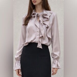 🌙 RACK- Lilac ruffled satin blouse